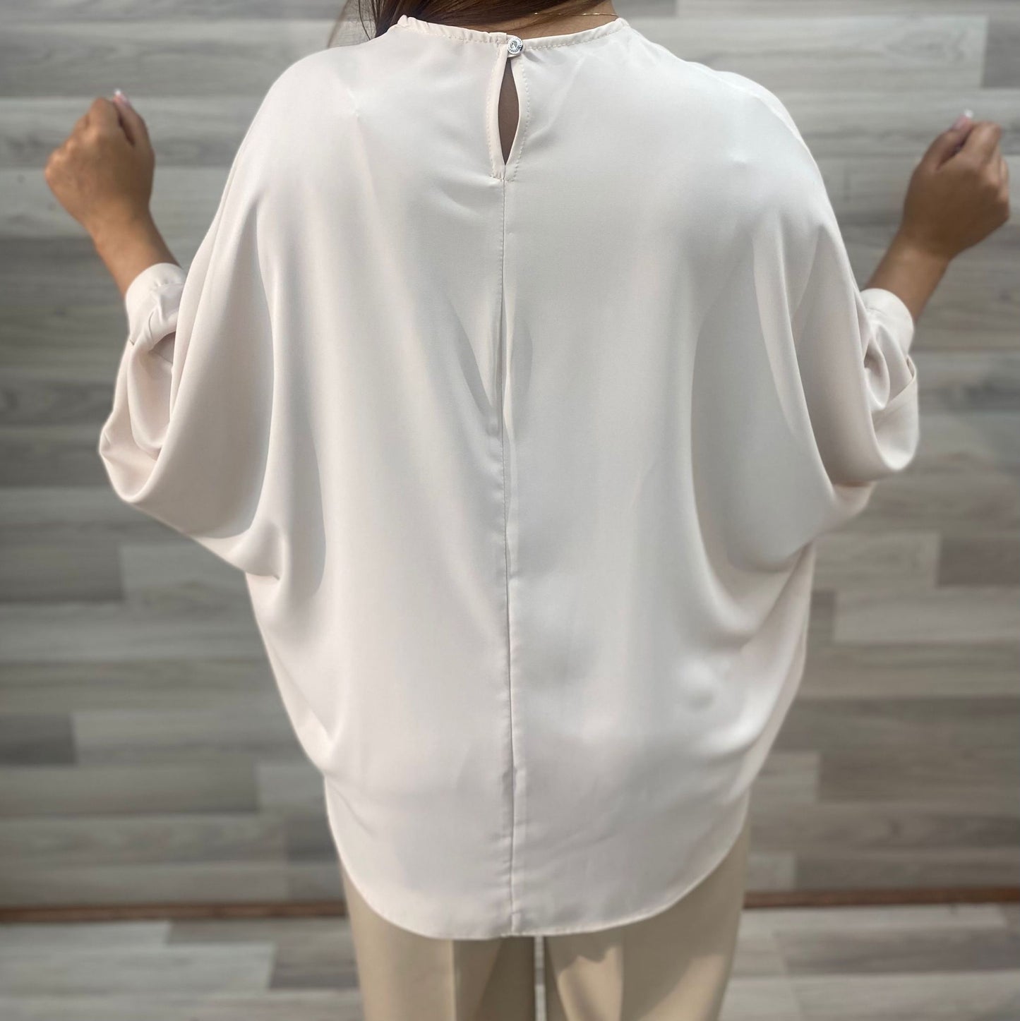 Beige Women Shirt With Shoulder Roze
