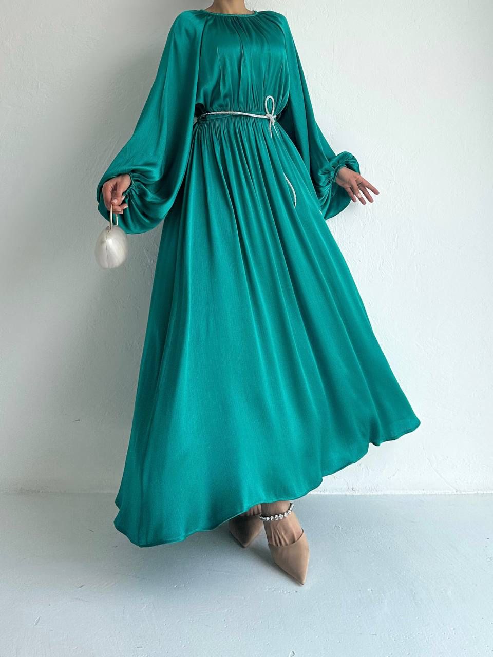 Green Elegant Dress with Belt